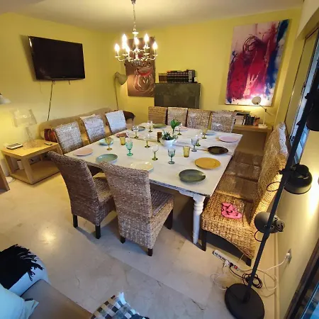 Aguilas Club 住宿加早餐酒店 马拉加